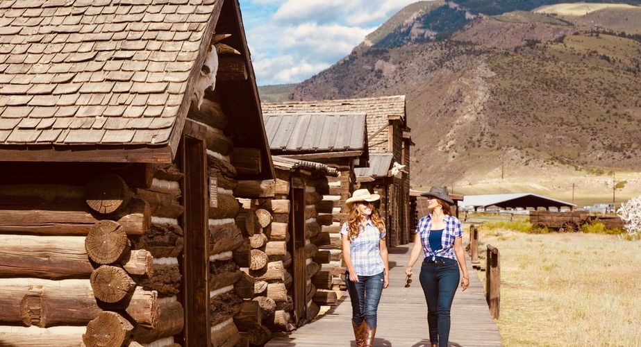 Wyoming Office of Tourism 3 Wyoming Office of Tourism 3